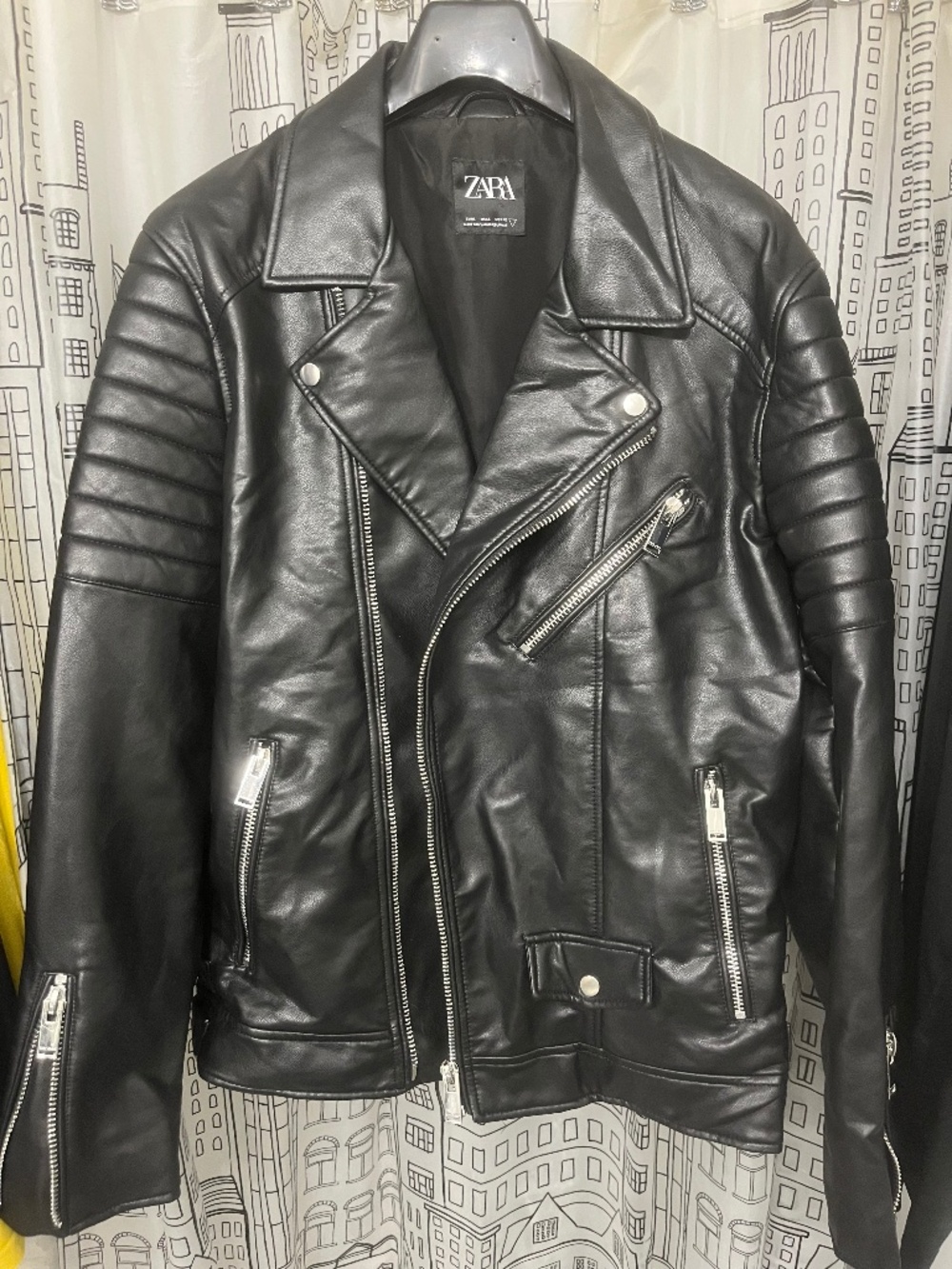 Men’s Zara vegan leather moto biker jacket size large